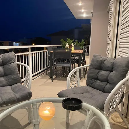 Ninemia Luxury Apartamento *