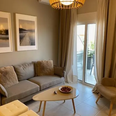 Ninemia Luxury Apartment Xylokastro