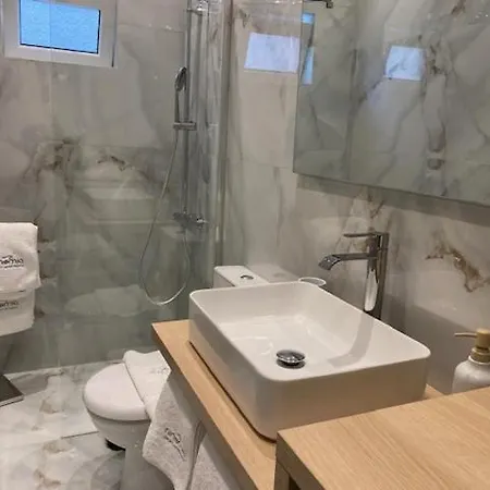 Ninemia Luxury * קסילוקסטרו