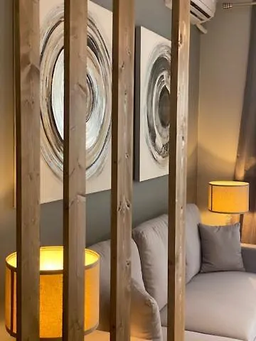 Διαμέρισμα Ninemia Luxury *