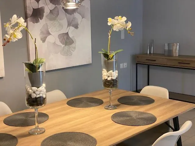 Ninemia Luxury Apartamento