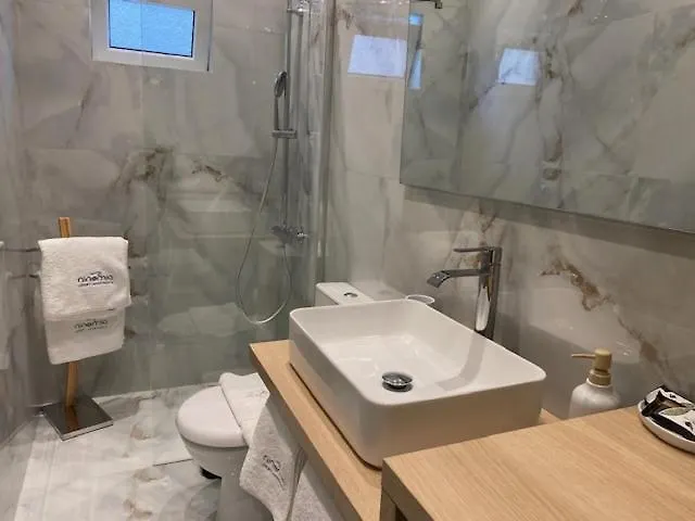 Ninemia Luxury * Xylokastro